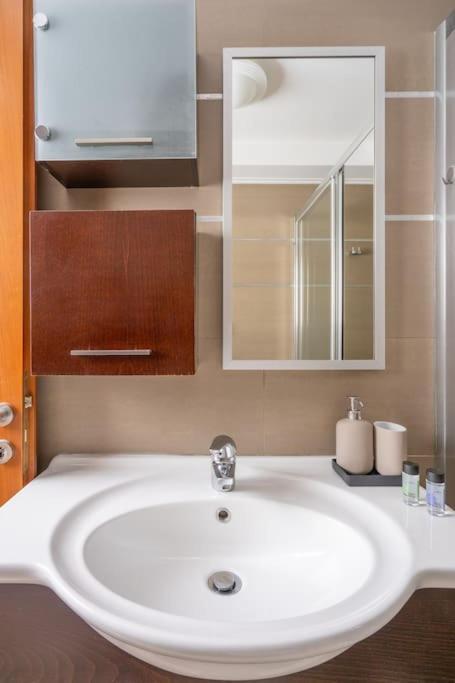 Bright & Elegant 2Bd Apt W/ View Athene Buitenkant foto